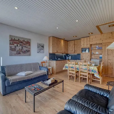 #ah9 At The Bottom Of The Slopes Apartment *
